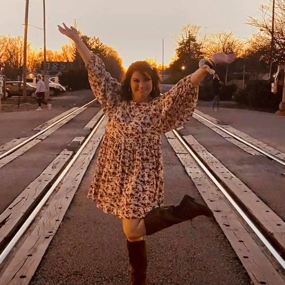 Profile Picture of Kathryn Beckstein (@kbeckstein) on Poshmark