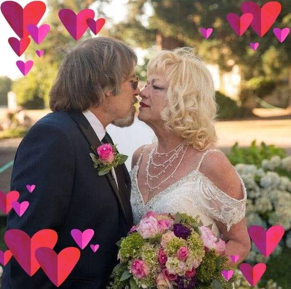 Profile Picture of Julie Amestoy (@julieamestoy) on Poshmark