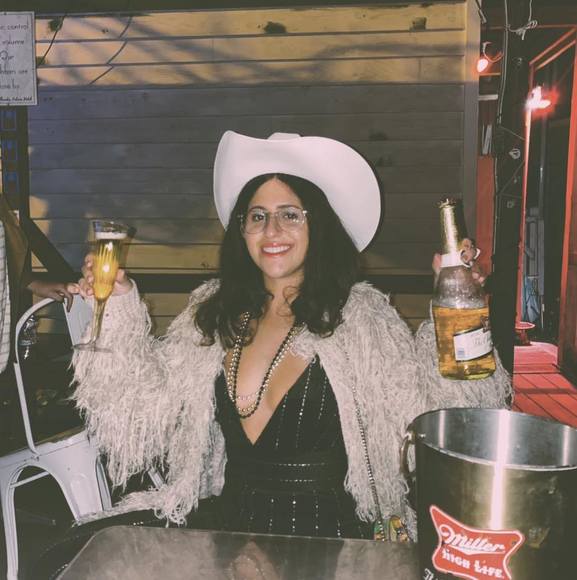 Profile Picture of Rachel Sharaby (@sharabyrd) on Poshmark