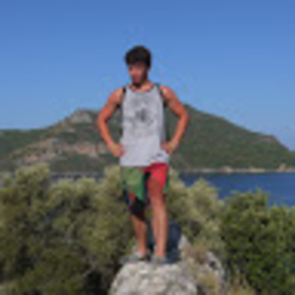 Profile Picture of Scott Harris (@scottyrocket) on Poshmark