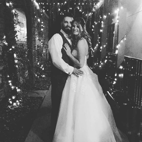 Profile Picture of Erin Mericle (@elm1210) on Poshmark