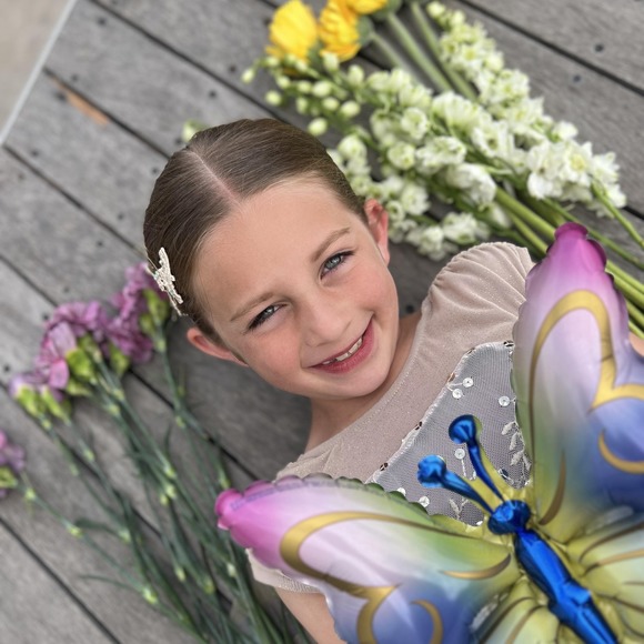 Profile Picture of Cassie Pioli (@skatec123) on Poshmark