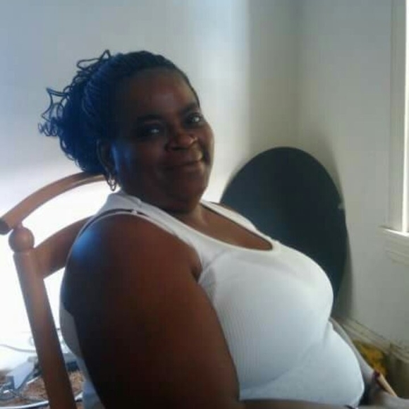 Profile Picture of Sandy Hussey (@husseys) on Poshmark