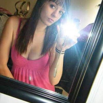 Profile Picture of Lisa Stripling (@Catherinezoe81) on Twitter