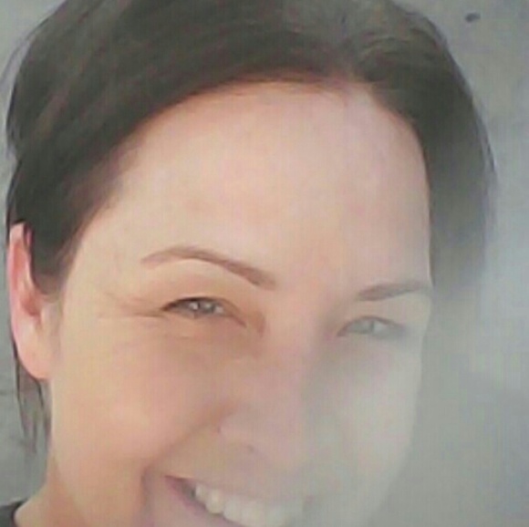 Profile Picture of Gena Wade (@genawade71) on Poshmark