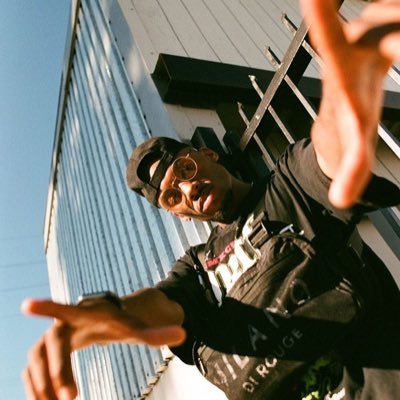 Profile Picture of Julian Stokes (@JswagStokes) on Twitter