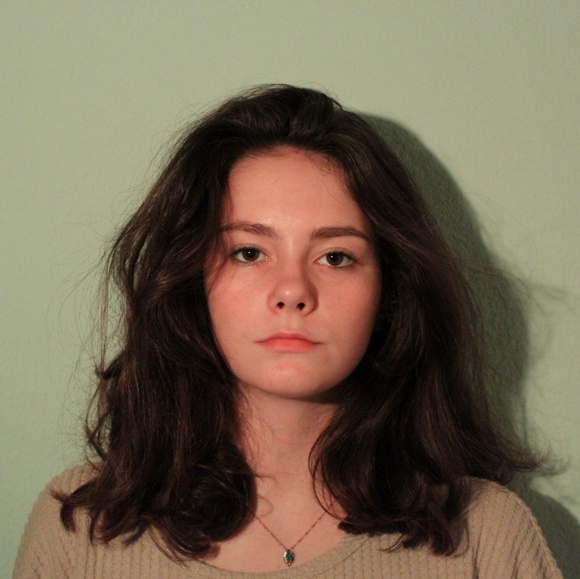 Profile Picture of Julie Griebel (@juliegriebel89) on Poshmark