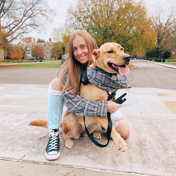 Profile Picture of Madison Nichting (@madisonnichting) on Poshmark