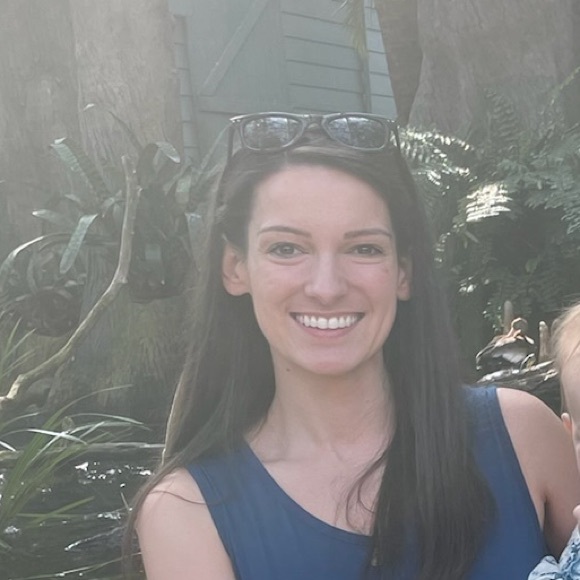 Profile Picture of Erin Jaklin (@erinkjaklin) on Poshmark