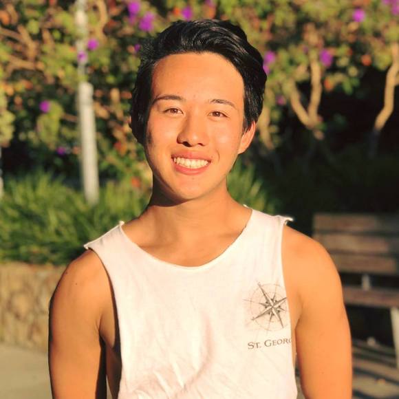 Profile Picture of Kevin Zhang (@sexyzhang) on Poshmark