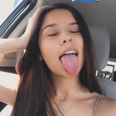 Profile Picture of Iris Danielle ❣️ (@IrisDanielle34) on Twitter
