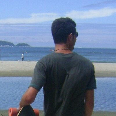 Profile Picture of Derek Campos 🌹 (@DerekCampos) on Twitter