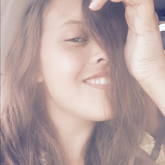 Profile Picture of Jayden Woodfall (@jadewoodfall) on Poshmark