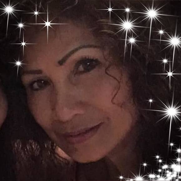 Profile Picture of Delfina Madrigal (@avelinadeal) on Poshmark