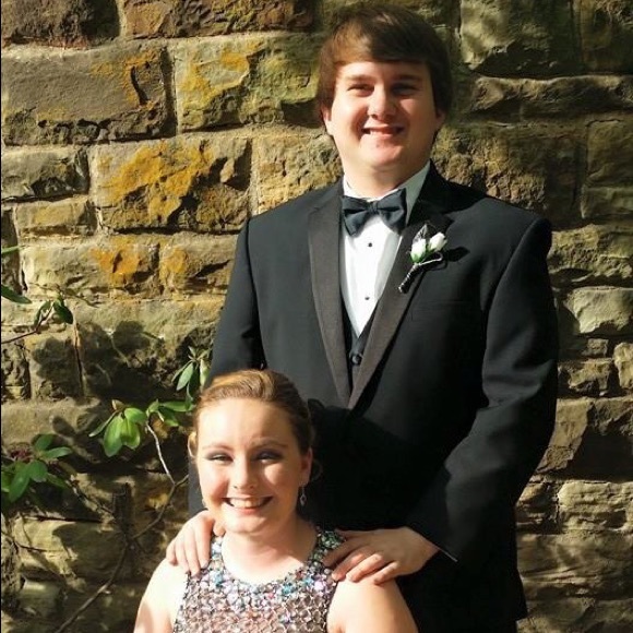 Profile Picture of Brandon Reburn (@brandon2661) on Poshmark