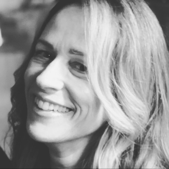 Marianne Gilles - Poshmark Profile Picture of Marianne Gilles (@marianne_gilles) on Poshmark