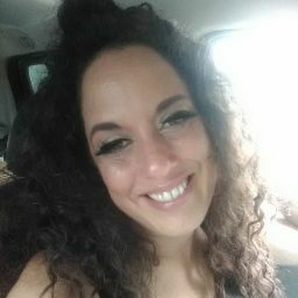 Profile Picture of Jennifer Gsell (@jennifergsell) on Poshmark