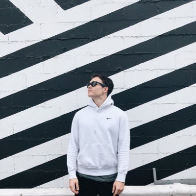 Profile Picture of Jason (@JasonBow97) on Twitter