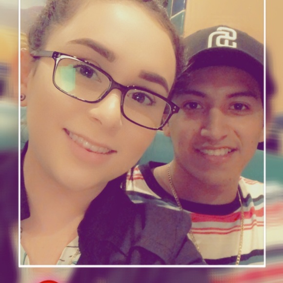 Profile Picture of Anayanci Barrera (@anayanci22) on Poshmark