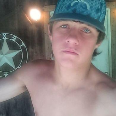 Profile Picture of Clinton Mcgee (@clinton_mcgee) on Twitter