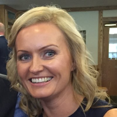 Profile Picture of Stephanie Barron (@cowin81) on Twitter