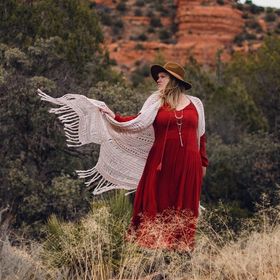 Profile Picture of Melody Stevenson | Elopement and Couples Adventure Photographer (@melodicview) on Pinterest