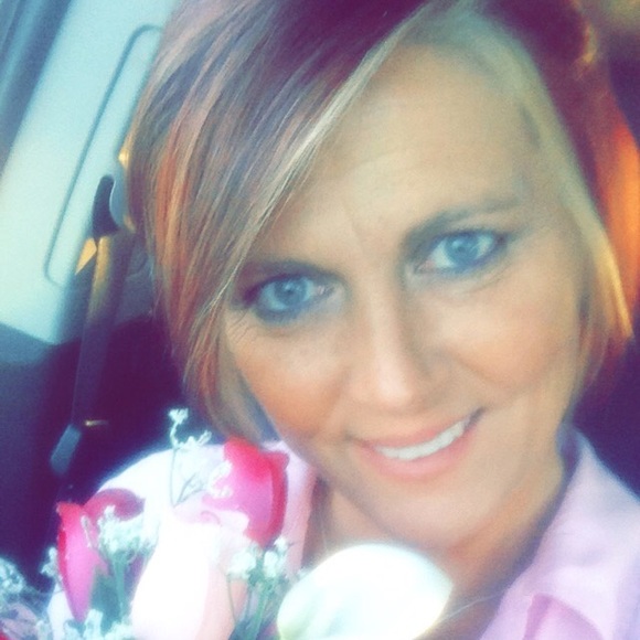 Profile Picture of Wanda Varnes (@varneswanda143) on Poshmark