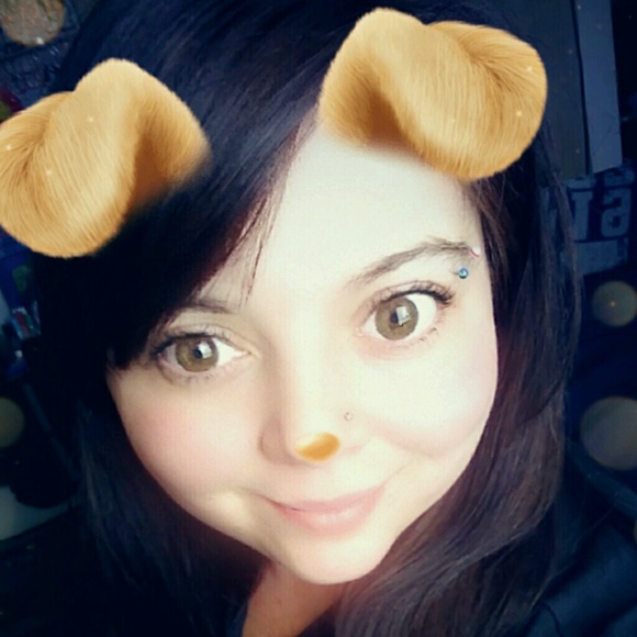 Profile Picture of Hailey Chase (@hailey2632chase) on Poshmark