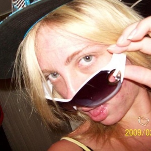 Profile Picture of Jenaya Van Der Velden (@baybeah_j) on Myspace