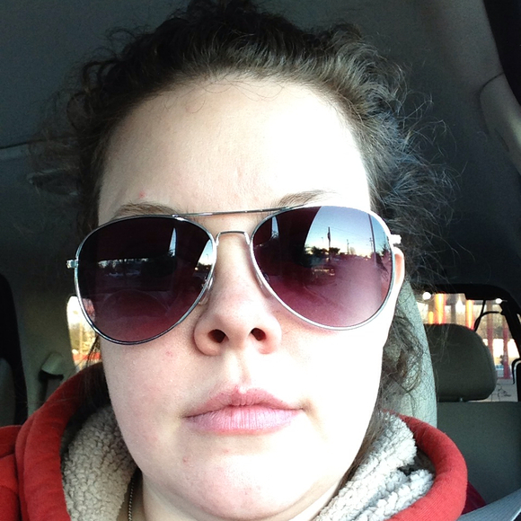 Profile Picture of Stephanie Jedlicka (@monkeys_mom03) on Poshmark