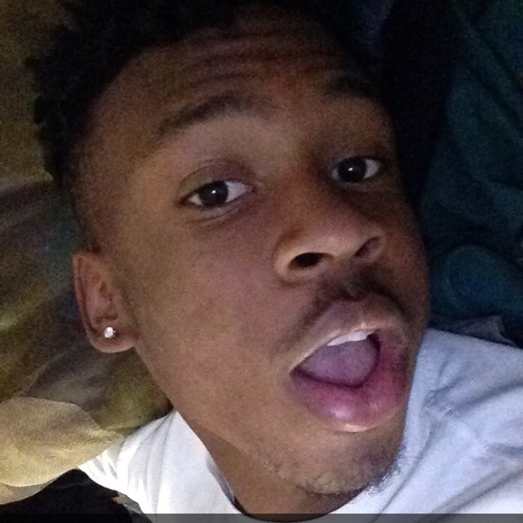 Profile Picture of Cole Campbell (@noeltrap) on Poshmark