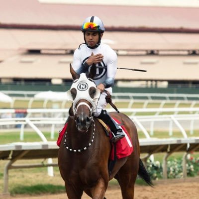 Profile Picture of Jockey_J.I.Velez (@jorgei_ivan) on Twitter