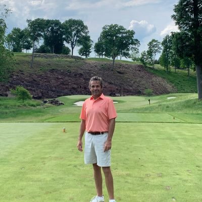 Profile Picture of Sean McMonagle (@SeanMcMon) on Twitter