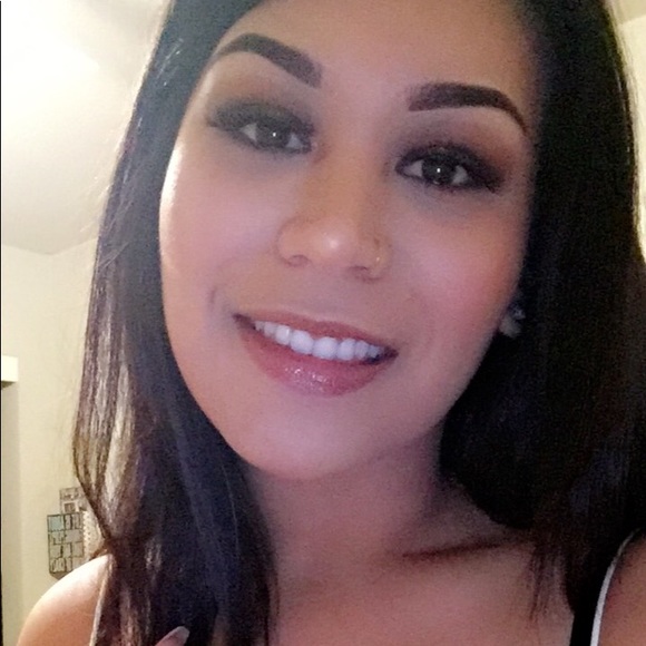 Profile Picture of Monika Rivera (@monikarivera) on Poshmark