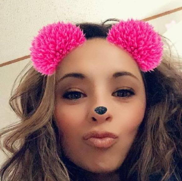 Profile Picture of Danielle Sebren (@daniellesebren4) on Poshmark