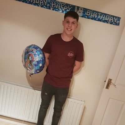 Profile Picture of Lee Conway (@leeconway1999) on Twitter