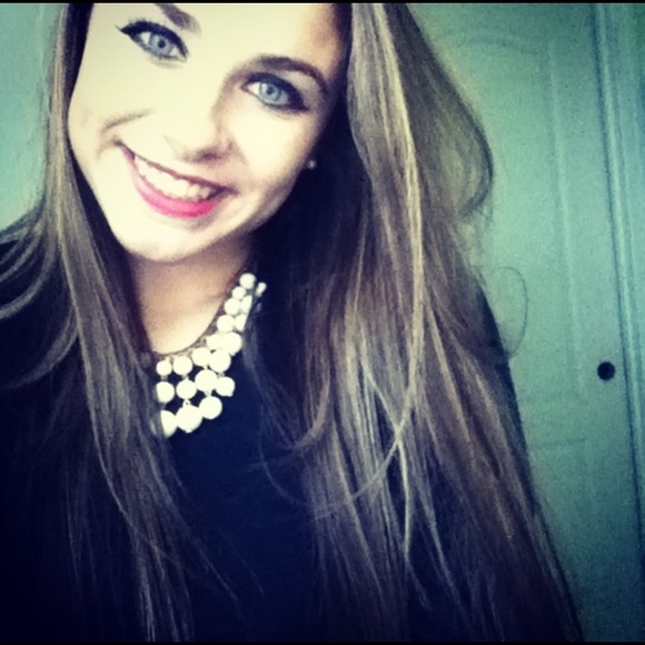 Profile Picture of Jessica Crabtree (@im_crabalicious) on Poshmark