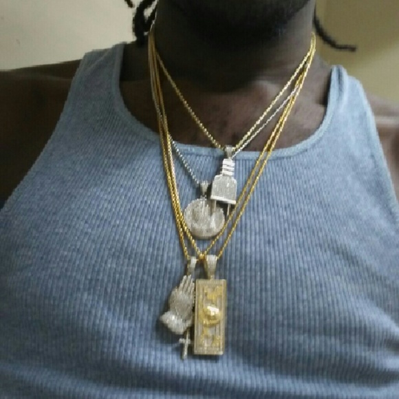 Profile Picture of Carlos Mosby (@younglos314) on Poshmark