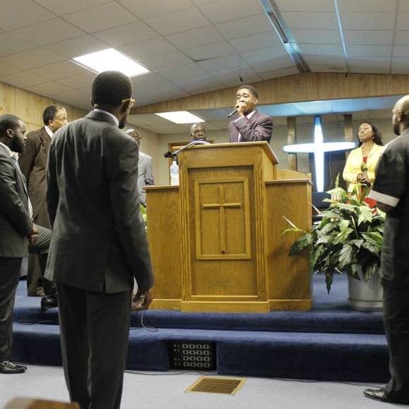 Profile Picture of Quinn Bell (@quinnbell222) on Poshmark