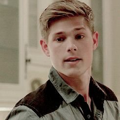 Profile Picture of Christopher Foxworth (@FoxworthChris) on Twitter