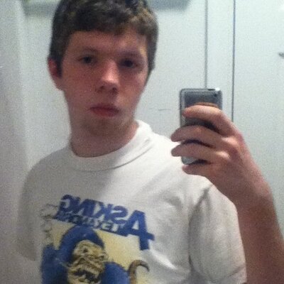 Profile Picture of Tyler Crosby (@TylerCrosby52) on Twitter