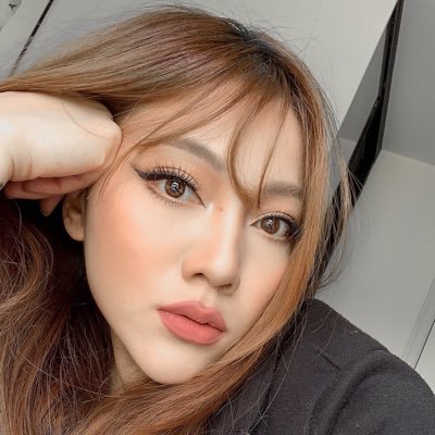 Profile Picture of Suzi (@stylesuzi) on Twitter