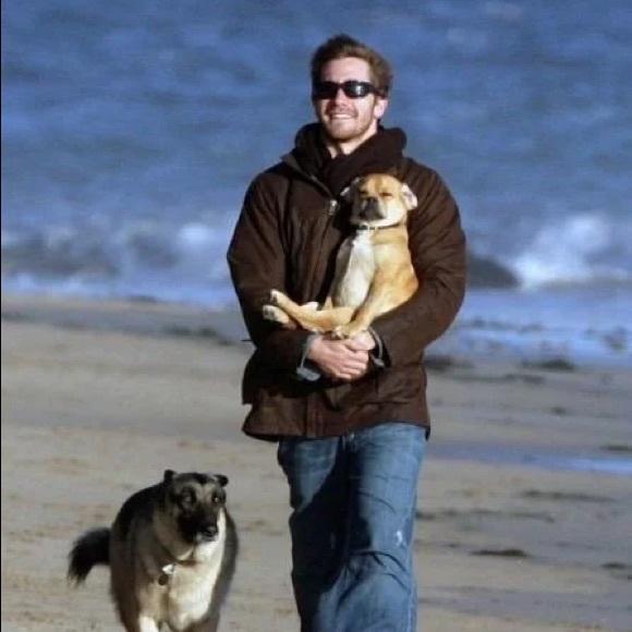 Profile Picture of James Meech (@metwad) on Poshmark