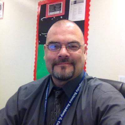Profile Picture of Tom Giannelli (@TomPsycheprof) on Twitter