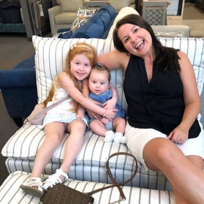 Profile Picture of Andrea Kunkel (@crepesandbows) on Twitter