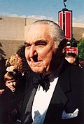 Profile Picture of Fyvush Finkelon Wikipedia