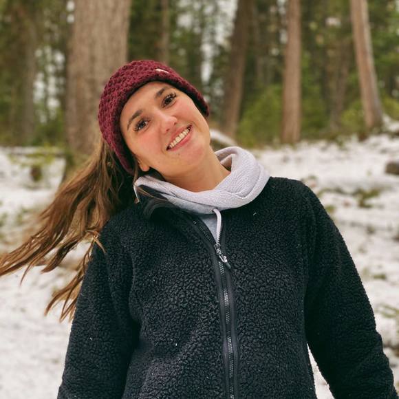 Emma Wickham - Poshmark Profile Picture of Emma Wickham (@emmawickham) on Poshmark