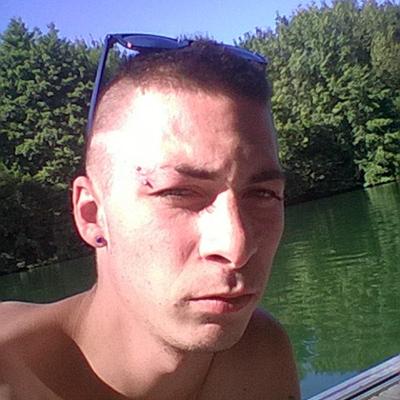 Profile Picture of Renaud Levesque (@sonia_louane) on Twitter