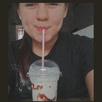 Profile Picture of Liney🍬 (@VanessaRueda25) on Twitter