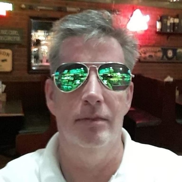 Profile Picture of Kevin Ashcraft (@furmangsp) on Poshmark